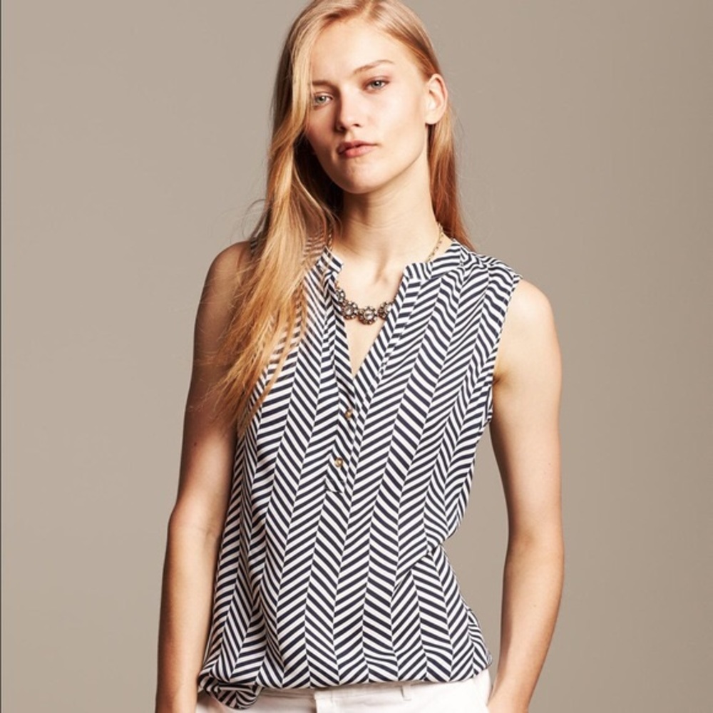 Banana Republic | Silk sleeveless blouse